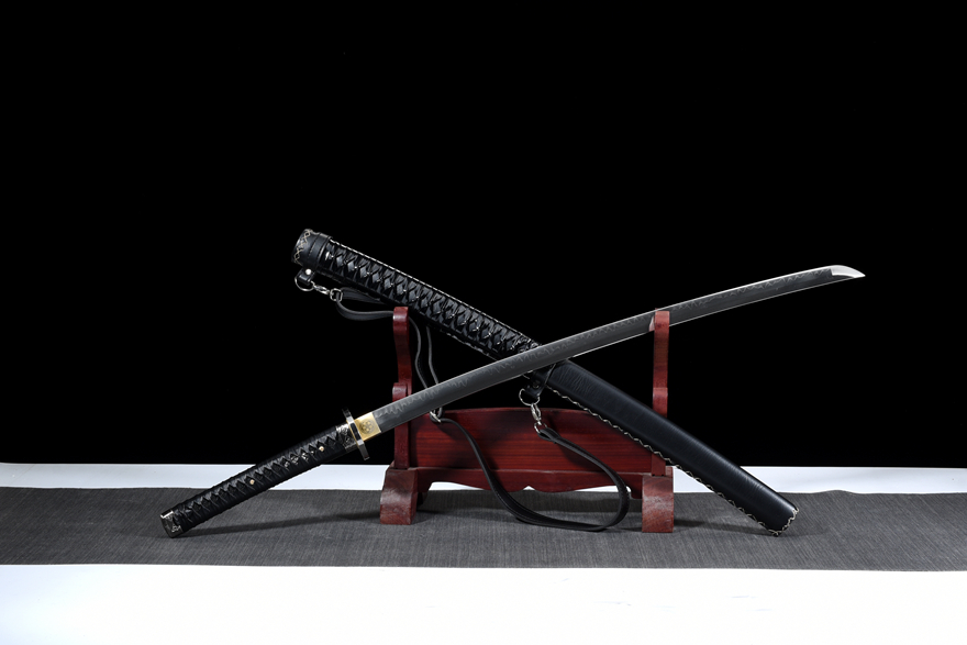 三色铜“青龙刀盘”武士刀（黑檀