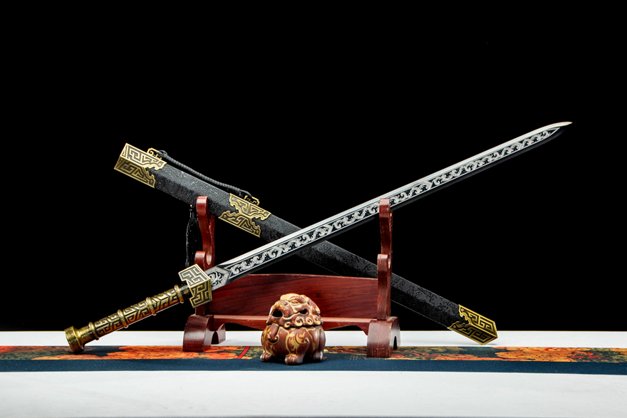 三色铜“青龙刀盘”武士刀（黑檀